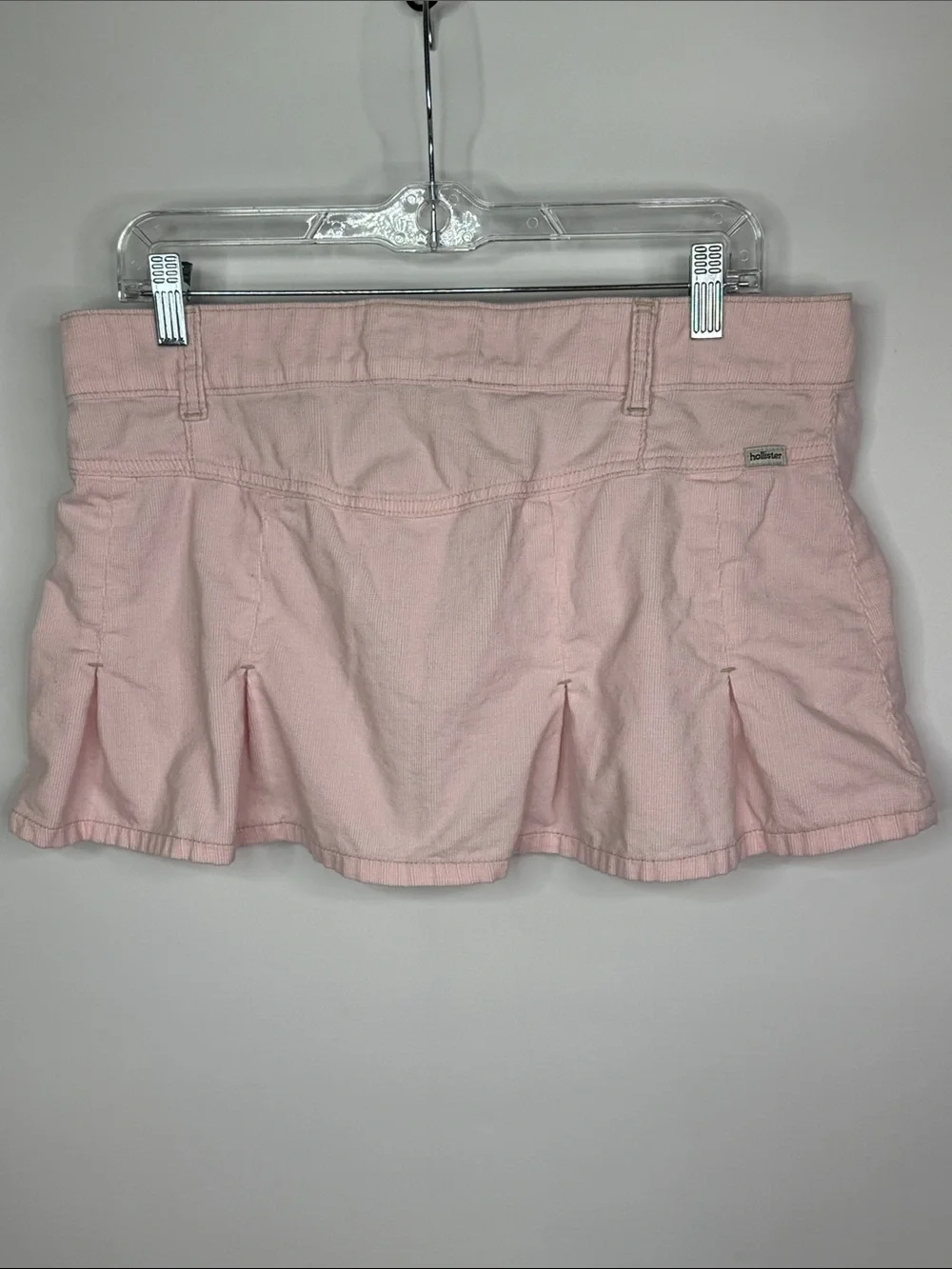 Hollister Pink Corduroy Low Rise Mini Skirt Y2K Flat Pocket Size 11